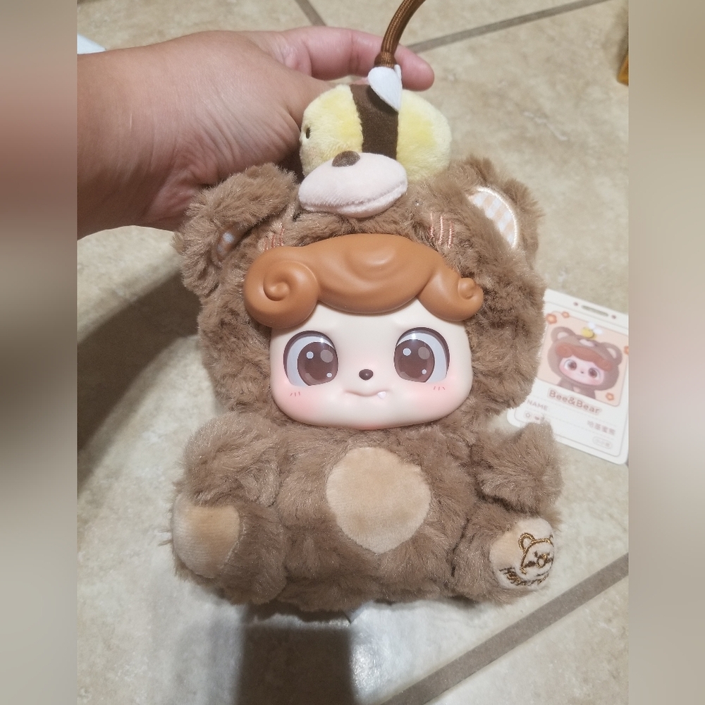 Jotoys Q.kid Animal Preschool Series: Bee & Bear Keychain Plush Pendant